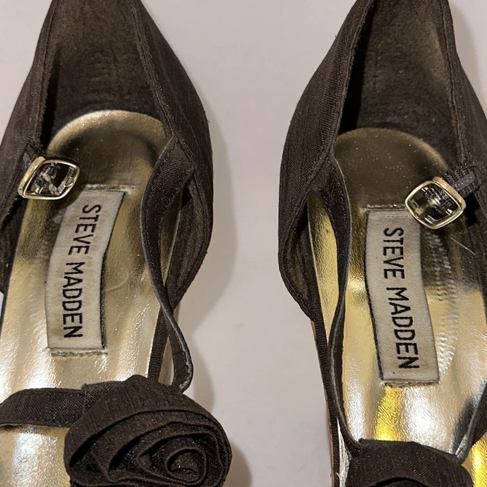 Steve Madden Brown Fabric and Cork Wedges with Rosettes Size 8 - GUC